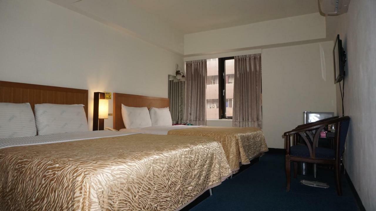 Chian Huei Business Hotel Taipei Bagian luar foto