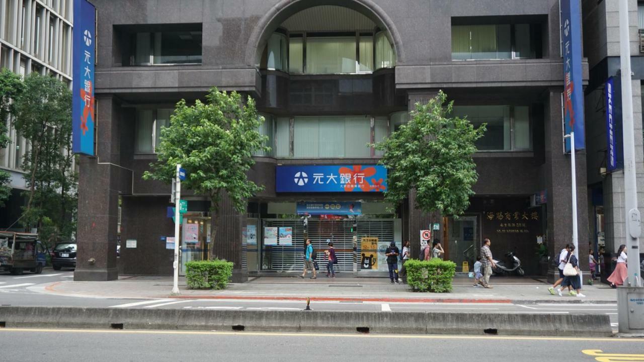 Chian Huei Business Hotel Taipei Bagian luar foto