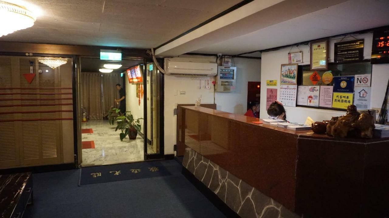 Chian Huei Business Hotel Taipei Bagian luar foto