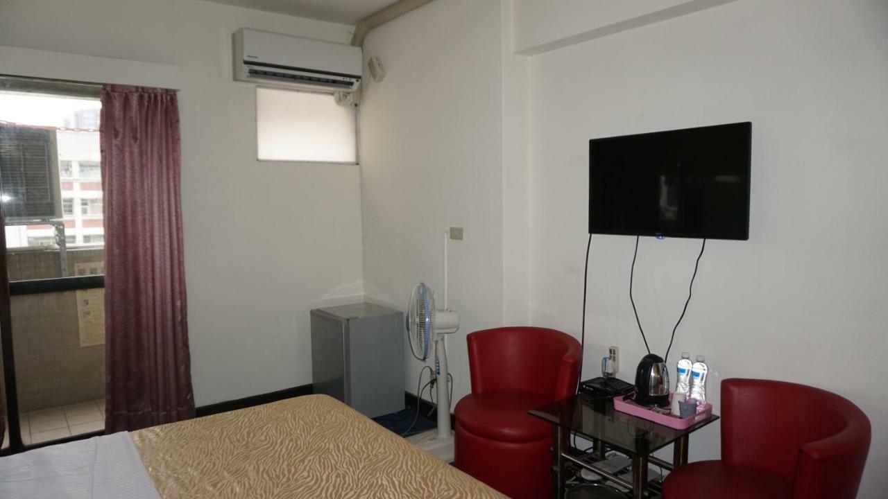 Chian Huei Business Hotel Taipei Bagian luar foto